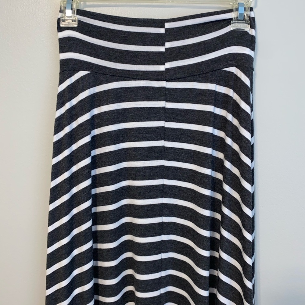 Long stripped skirt! - Picture 4 of 5